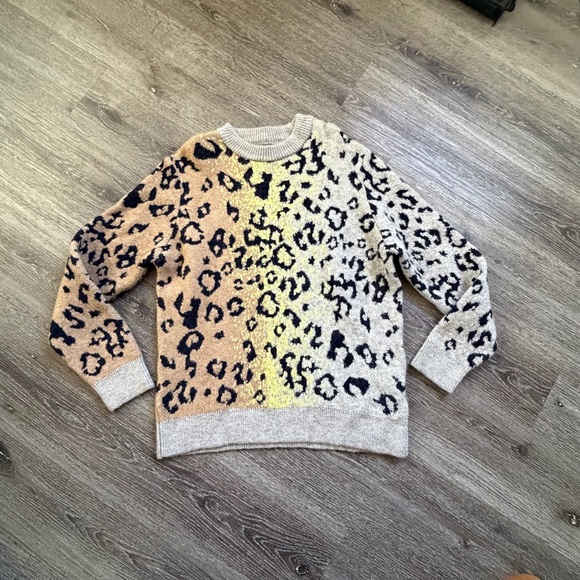 Zara Sweaters - Zara Beige and Yellow Patterned Sweater